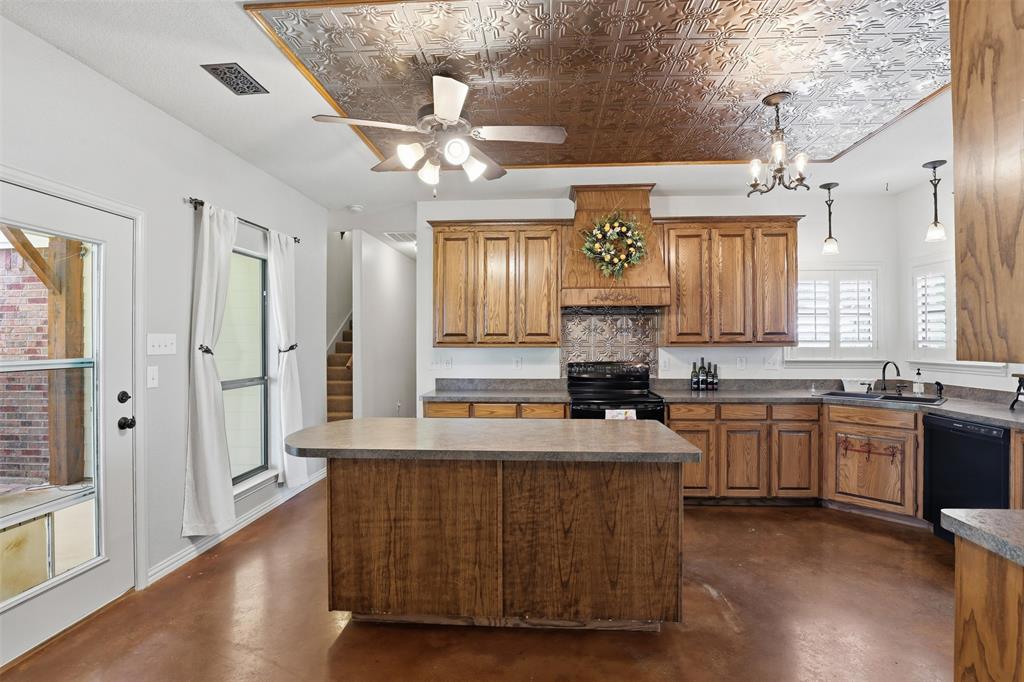 2421 Pecan Springs Road Cleburne, TX 76031 - Photo 18 of 40