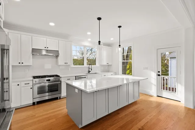 $1,599,000 | 23 A Ward Street, Unit A, Woburn, MA 01801