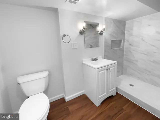 $680,000 | 1 Pembrooke View Court, Gaithersburg, MD 20877