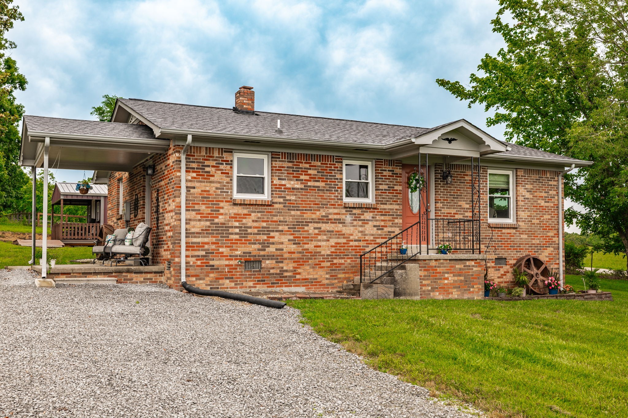 160 Blackey Bandy Road Bethpage, TN 37022 - Photo 1 of 40