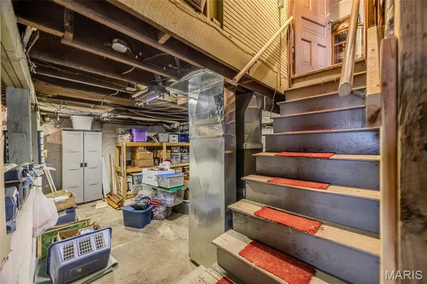 $595,000 | 2001 A Beck Lane, Lebanon, MO 65536