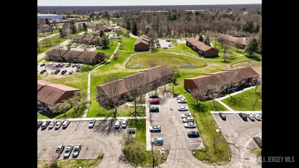 $2,299 | 356 Ridge Road, Unit F03, Dayton, NJ 08810