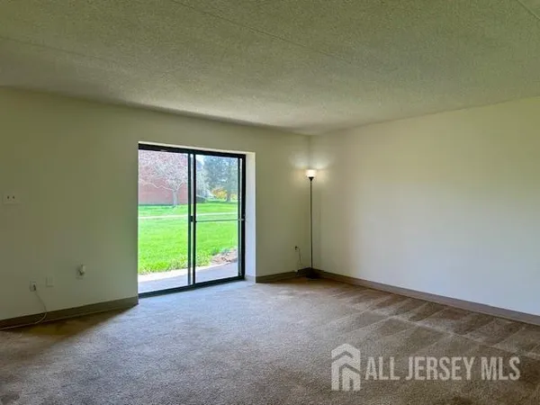 $2,299 | 356 Ridge Road, Unit F03, Dayton, NJ 08810