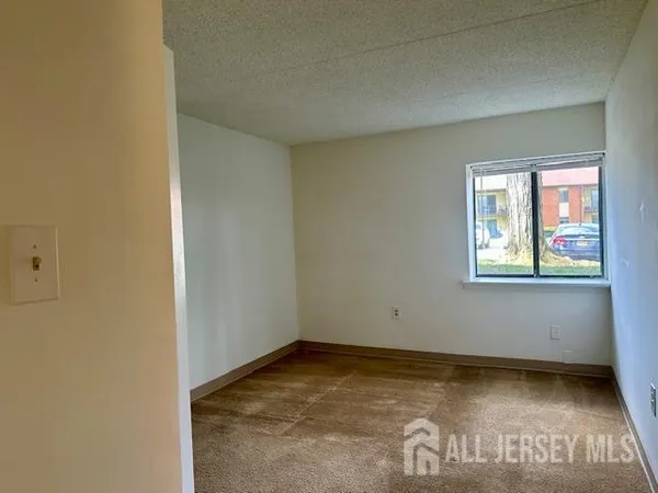 $2,299 | 356 Ridge Road, Unit F03, Dayton, NJ 08810