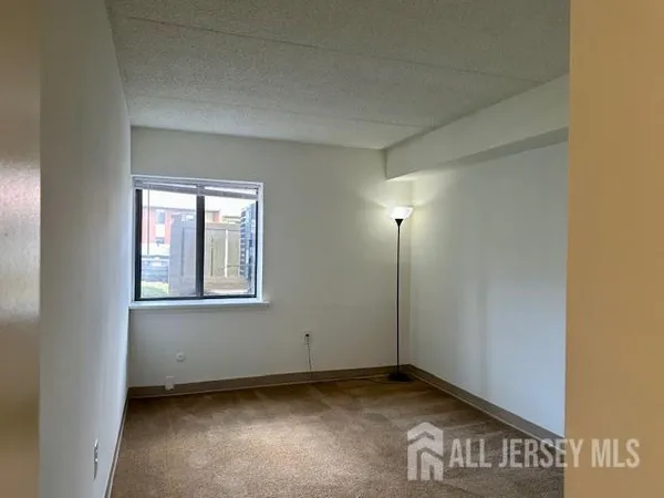 $2,299 | 356 Ridge Road, Unit F03, Dayton, NJ 08810