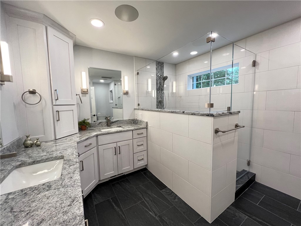 613 Brookstone Bend Webster, NY 14580 - Photo 25 of 45