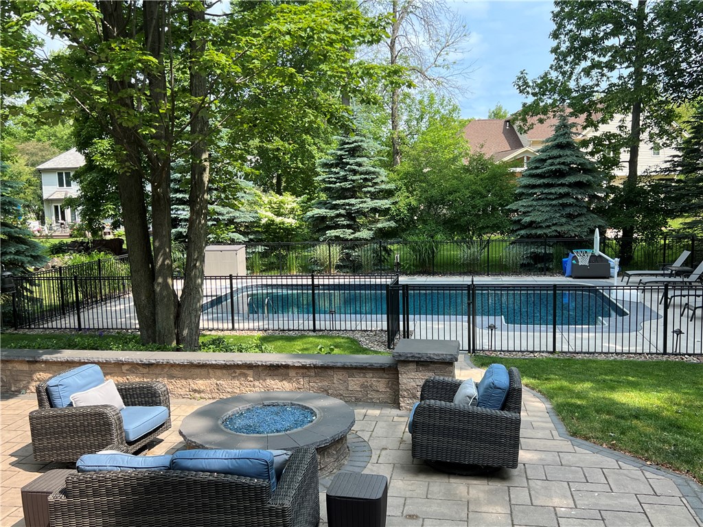 613 Brookstone Bend Webster, NY 14580 - Photo 38 of 45