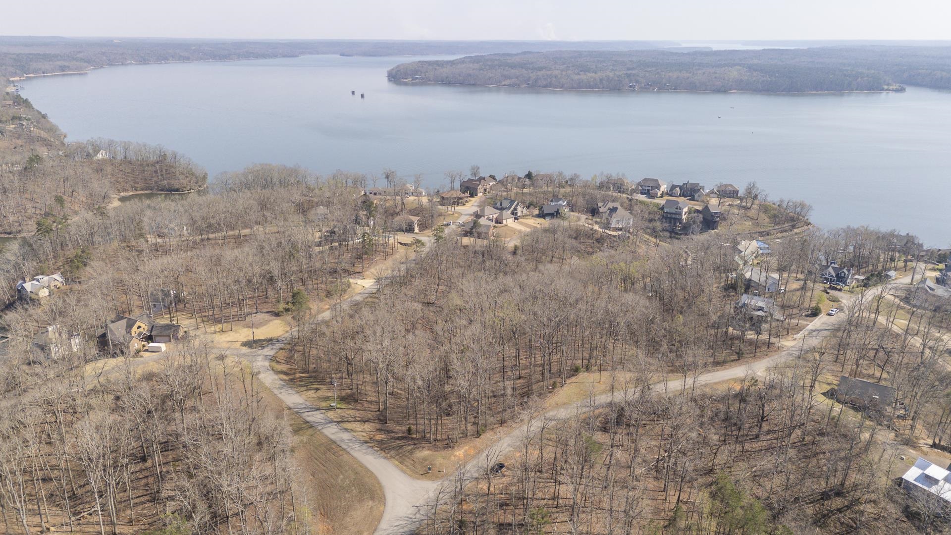 0 Quarry Holw Point Savannah, TN 38372 - Photo 28 of 34 a view of roof with houses