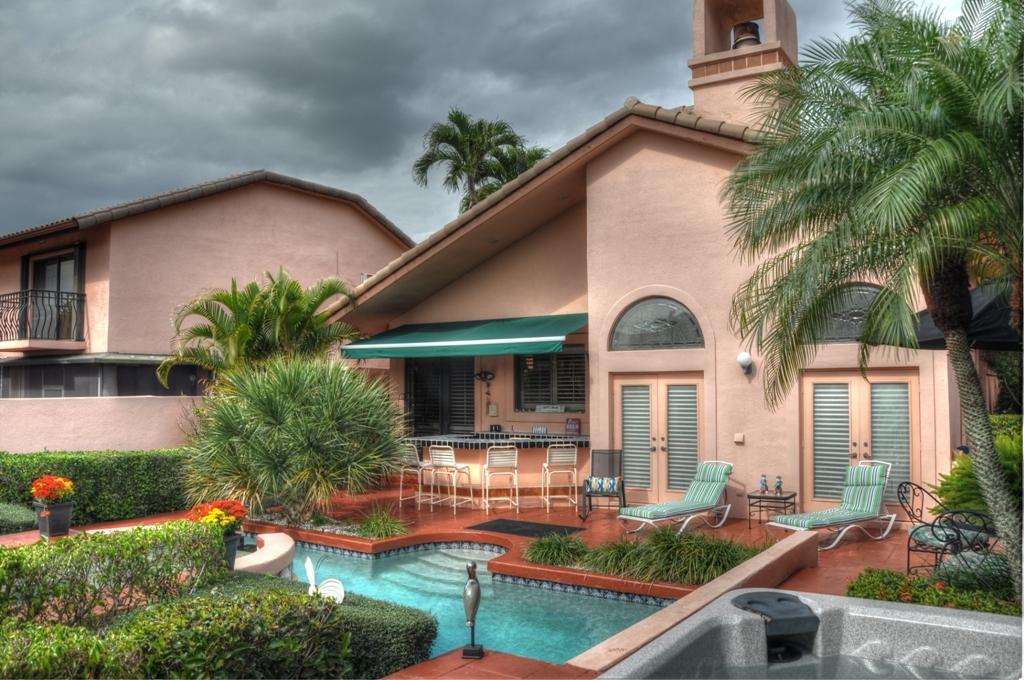 6514 Via Benita Boca Raton, FL 33433 - Photo 2 of 31 What a way to live!