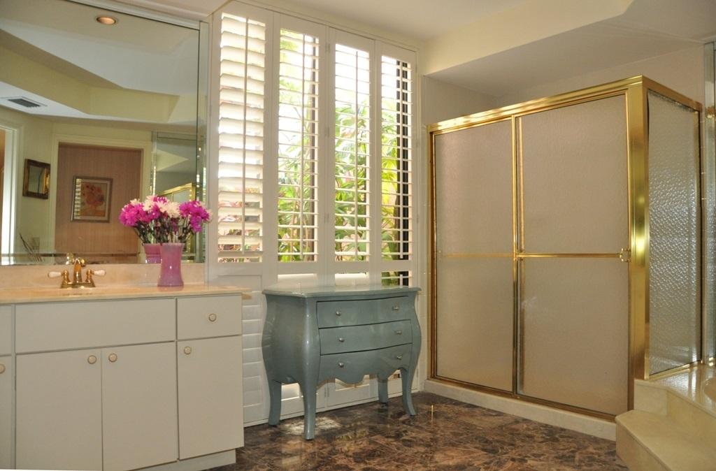 6514 Via Benita Boca Raton, FL 33433 - Photo 24 of 31 Master Bathroom Second View