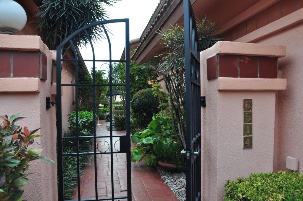 6514 Via Benita Boca Raton, FL 33433 - Photo 8 of 31 Entryway