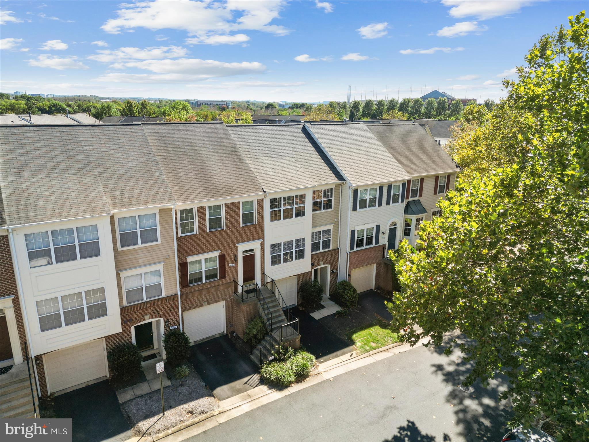 20198 Brookview Square Ashburn, VA 20147 - Photo 39 of 61 a aerial view of a house with a yard