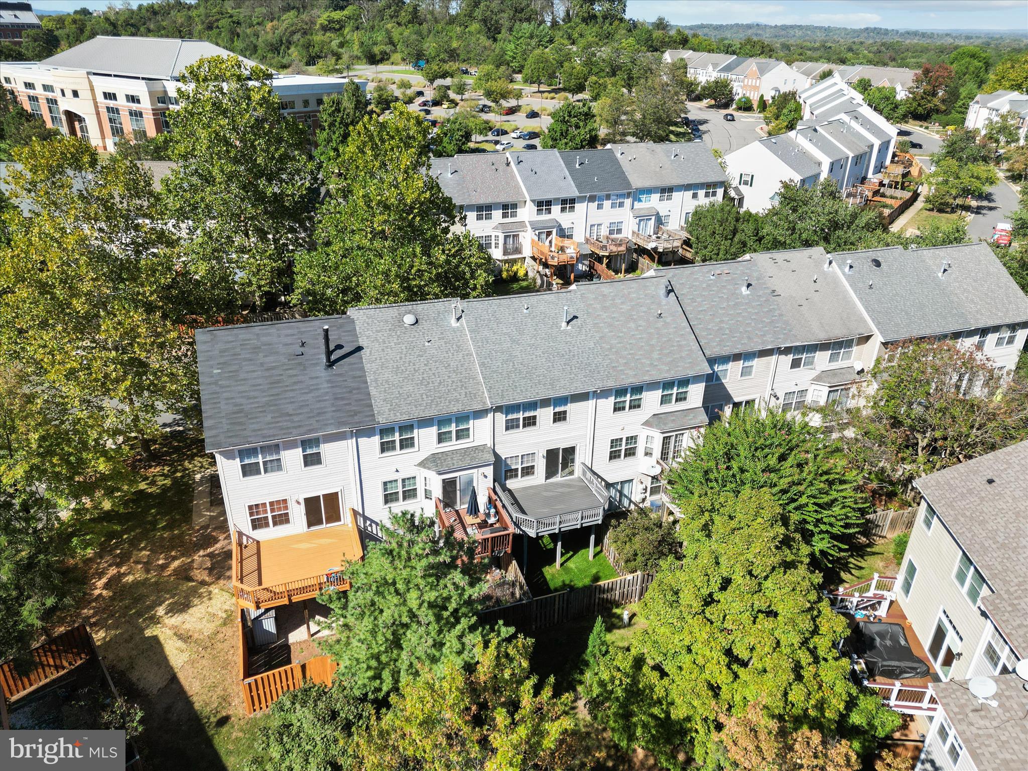 20198 Brookview Square Ashburn, VA 20147 - Photo 43 of 61 an aerial view of multiple houses with yard