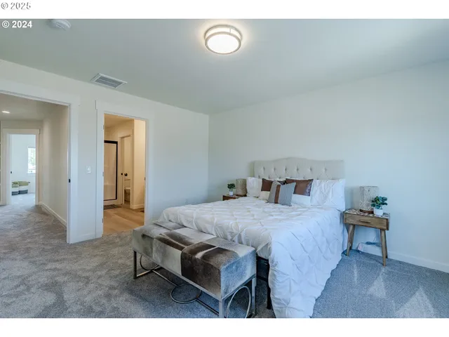 $375,000 | 735 Periander Way, Harrisburg, OR 97446