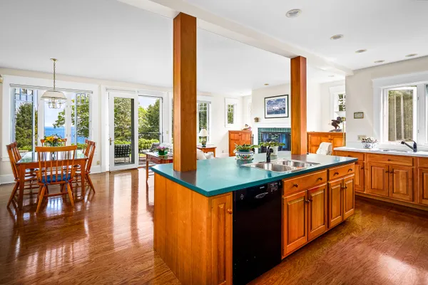 $2,995,000 | 30 Eastward, Rockport, ME 04856