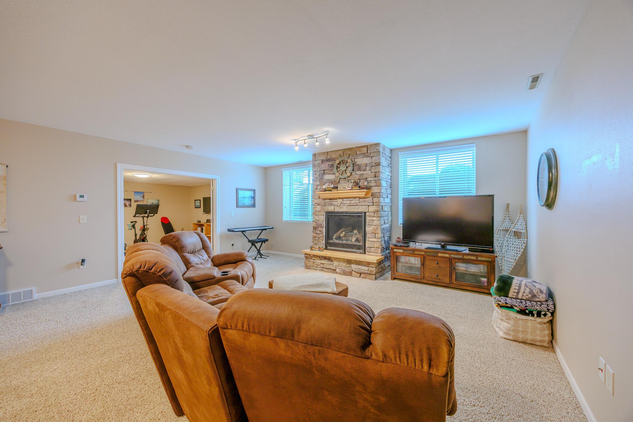1320 Whiting Road Northwest, Unit 39 Bemidji, MN 56601 - Photo 37 of 95
