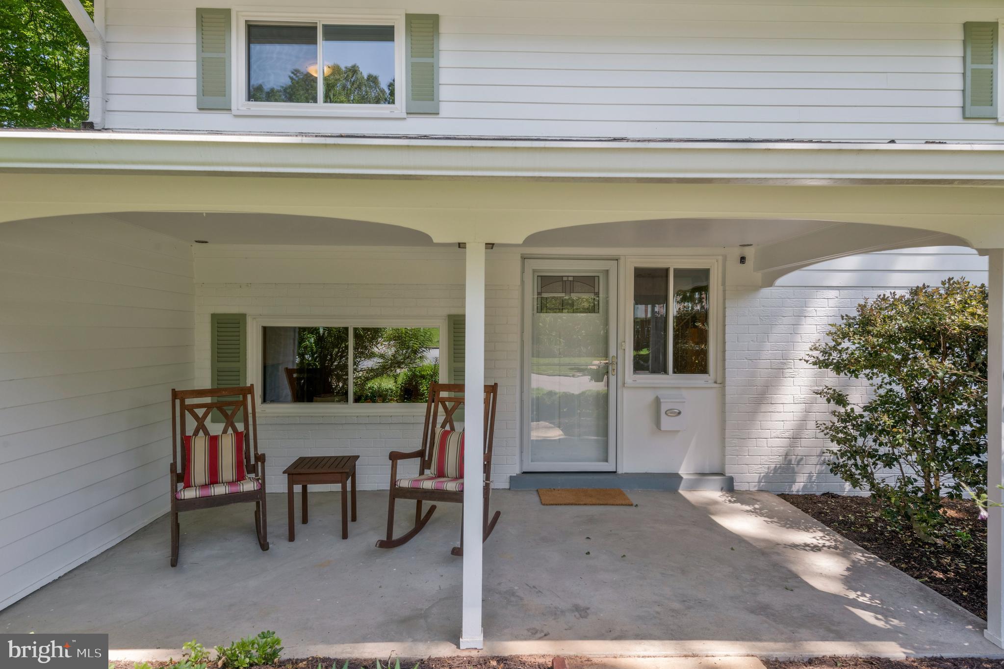 8706 Clydesdale Road Springfield, VA 22151 - Photo 2 of 33