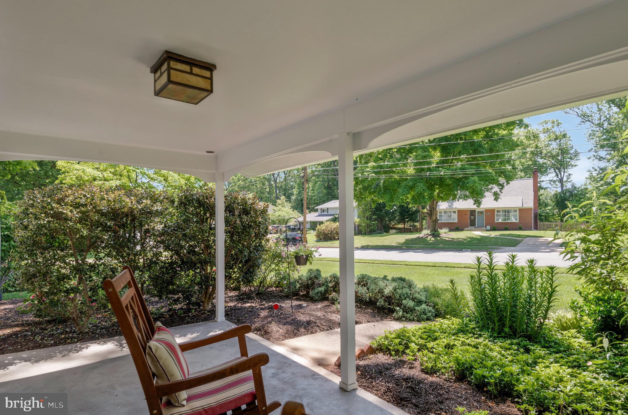8706 Clydesdale Road Springfield, VA 22151 - Photo 3 of 33