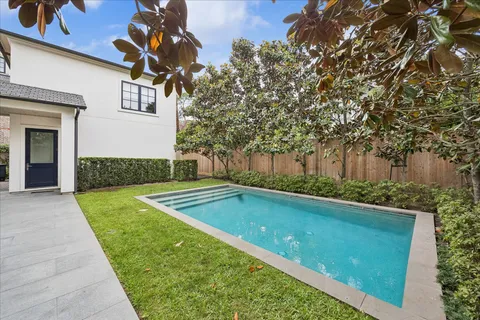 $5,595,000 | 2240 Del Monte Drive, Houston, TX 77019