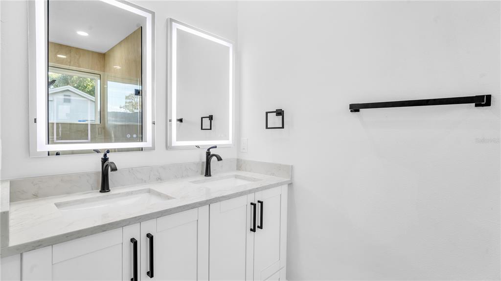 2701 35th Avenue North St. Petersburg, FL 33713 - Photo 16 of 38