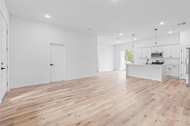 $1,900 | 9230 North Citrus Springs Boulevard, Citrus Springs, FL 34433