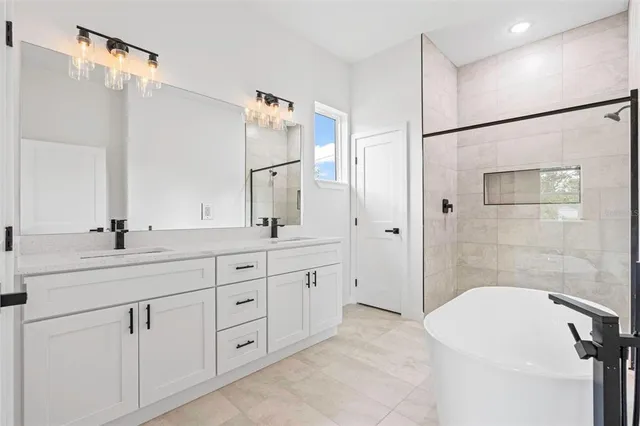 $1,900 | 9230 North Citrus Springs Boulevard, Citrus Springs, FL 34433