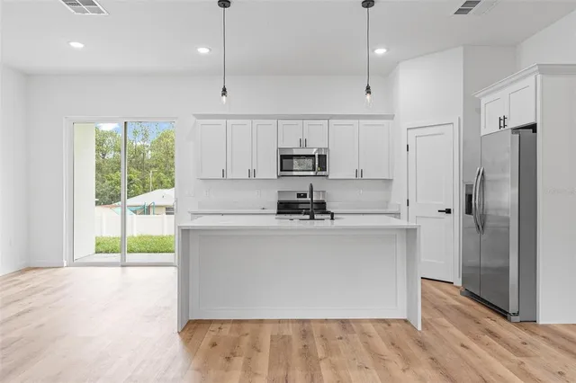 $1,900 | 9230 North Citrus Springs Boulevard, Citrus Springs, FL 34433