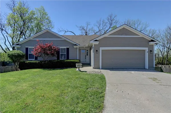 $399,000 | 4300 Northeast Blue Jay Circle, Lee's Summit, MO 64064