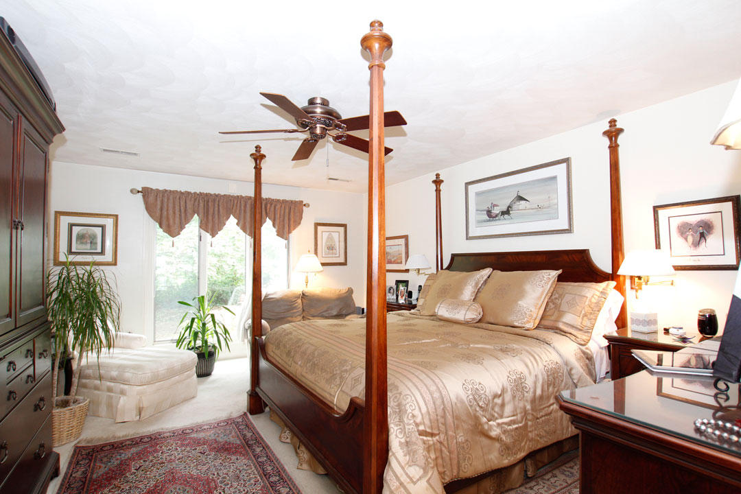 2529 South Clearing Road Salem, VA 24153 - Photo 13 of 34 Master Bedroom