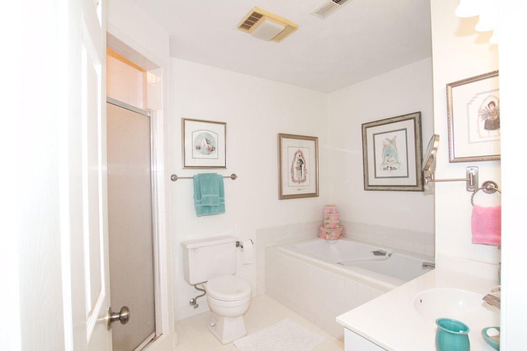 2529 South Clearing Road Salem, VA 24153 - Photo 18 of 34 2nd Bathroom