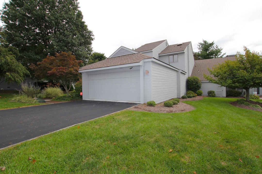 2529 South Clearing Road Salem, VA 24153 - Photo 29 of 34 Side View