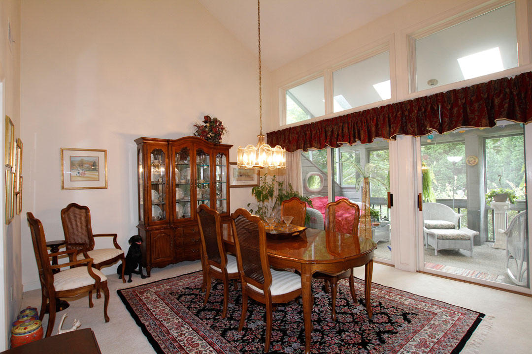 2529 South Clearing Road Salem, VA 24153 - Photo 8 of 34 Dining Room