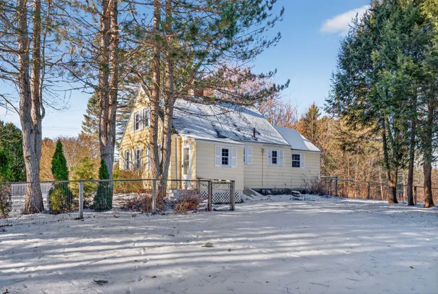 $599,000 | 193 Main Street, Cumberland, ME 04021