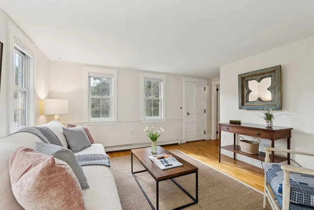 $599,000 | 193 Main Street, Cumberland, ME 04021