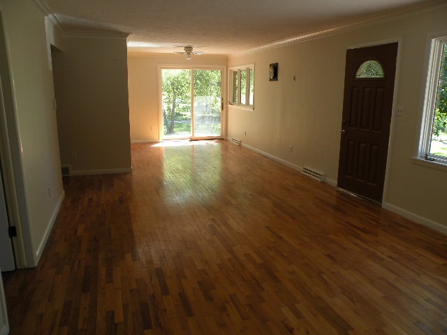 1612 Krouse Road Owosso, MI 48867 - Photo 2 of 20 31298951-1.JPG