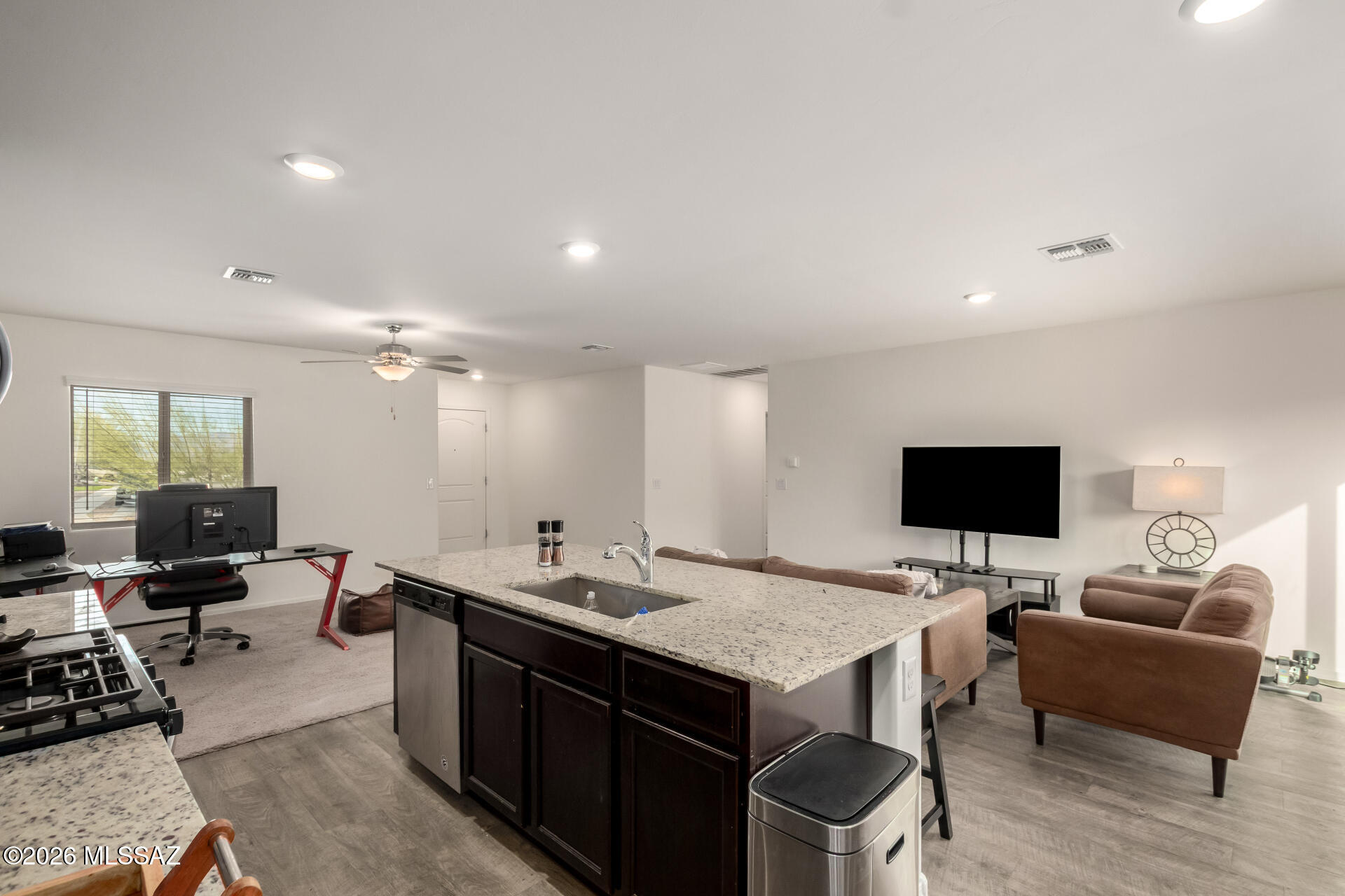 7043 South Draper Road Tucson, AZ 85757 - Photo 12 of 34 Gallery Image 12