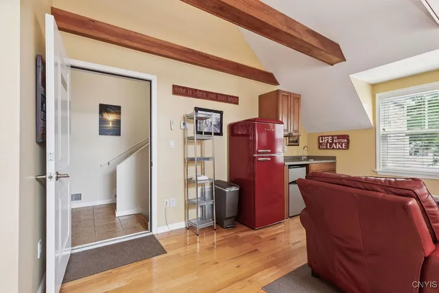 $1,800 | 39 Jordan Street, Unit B, Skaneateles, NY 13152