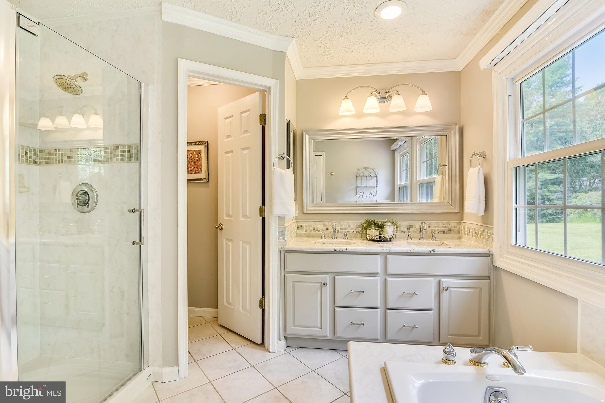 11628 Quail Ridge Court Reston, VA 20194 - Photo 14 of 30 Owner's Bath