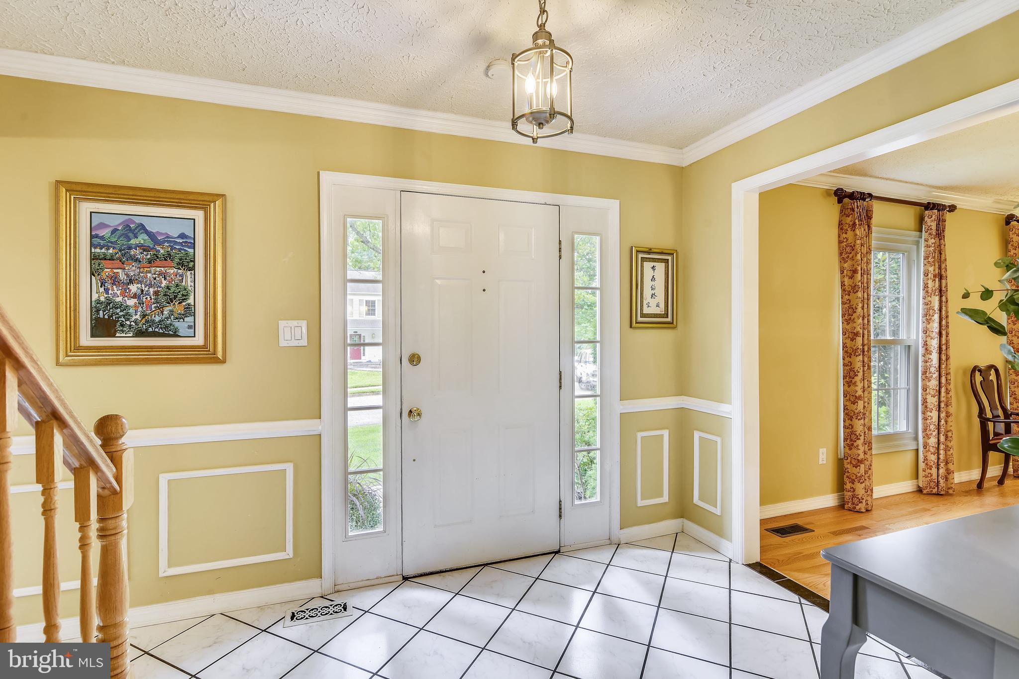 11628 Quail Ridge Court Reston, VA 20194 - Photo 3 of 30 Foyer