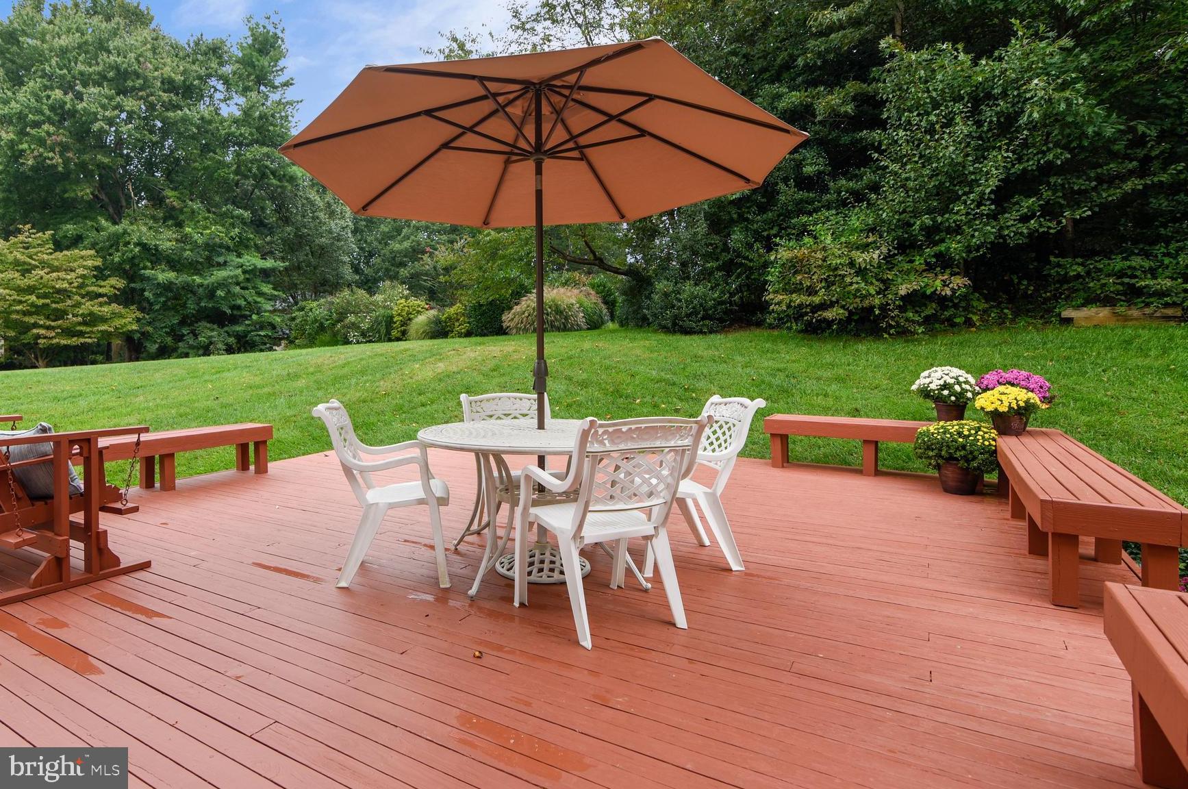 11628 Quail Ridge Court Reston, VA 20194 - Photo 30 of 30 Expansive deck backing to trees