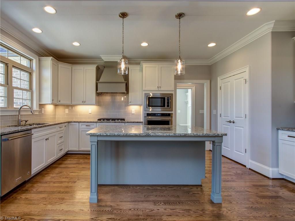 7404 Felloes Court Oak Ridge, NC 27310 - Photo 9 of 30