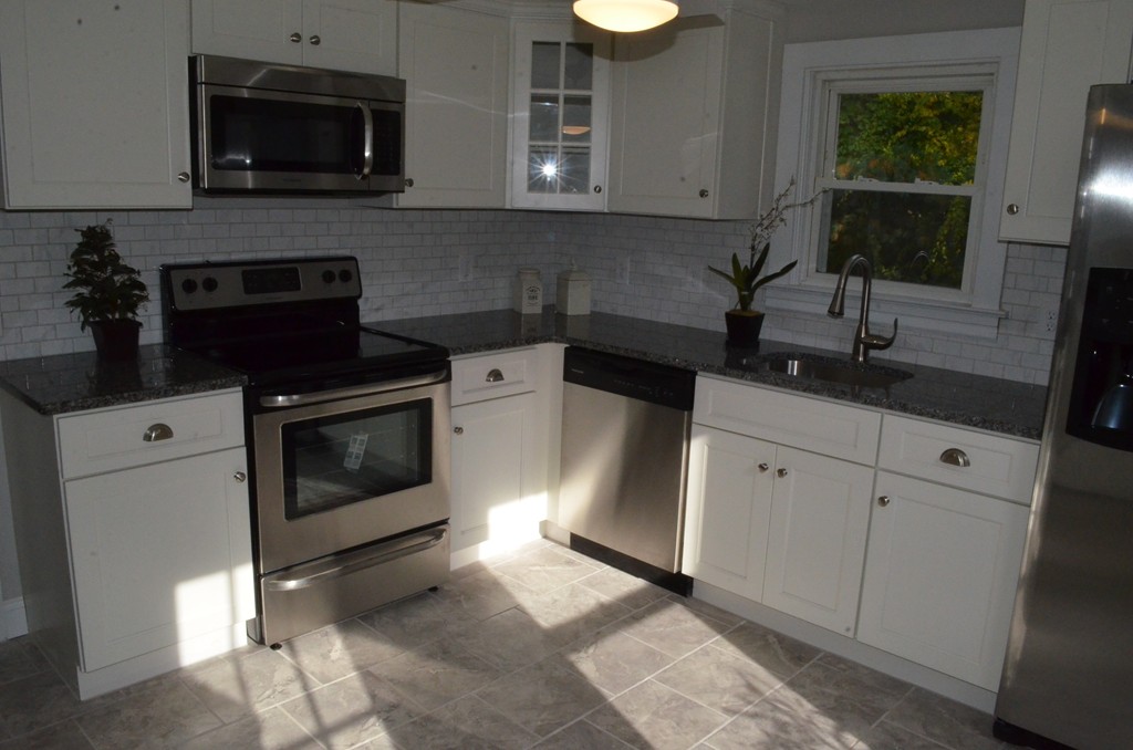 116 Center Street Raynham, MA 02767 - Photo 19 of 30 Gallery Image 19