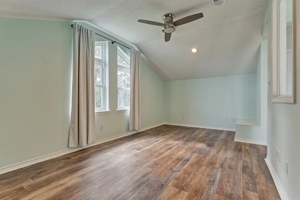 $2,400 | 2109 Gunwale Circle, Willis, TX 77318