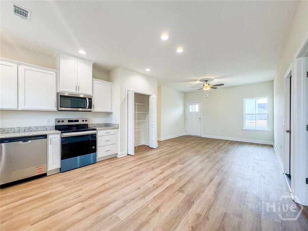 64 Boundary Hall Way Hinesville, GA 31313 - Photo 7 of 17