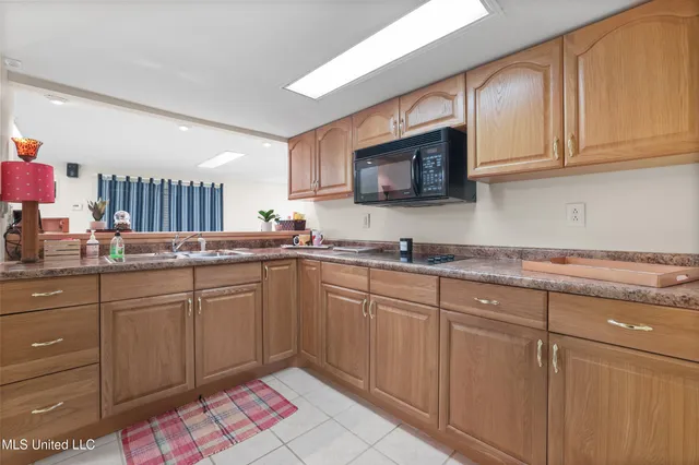 $370,000 | 6518 Mauna Loa Court, Diamondhead, MS 39525