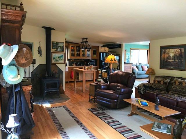 13508 Upper Applegate Road Jacksonville, OR 97530 - Photo 7 of 34 Additional Photo