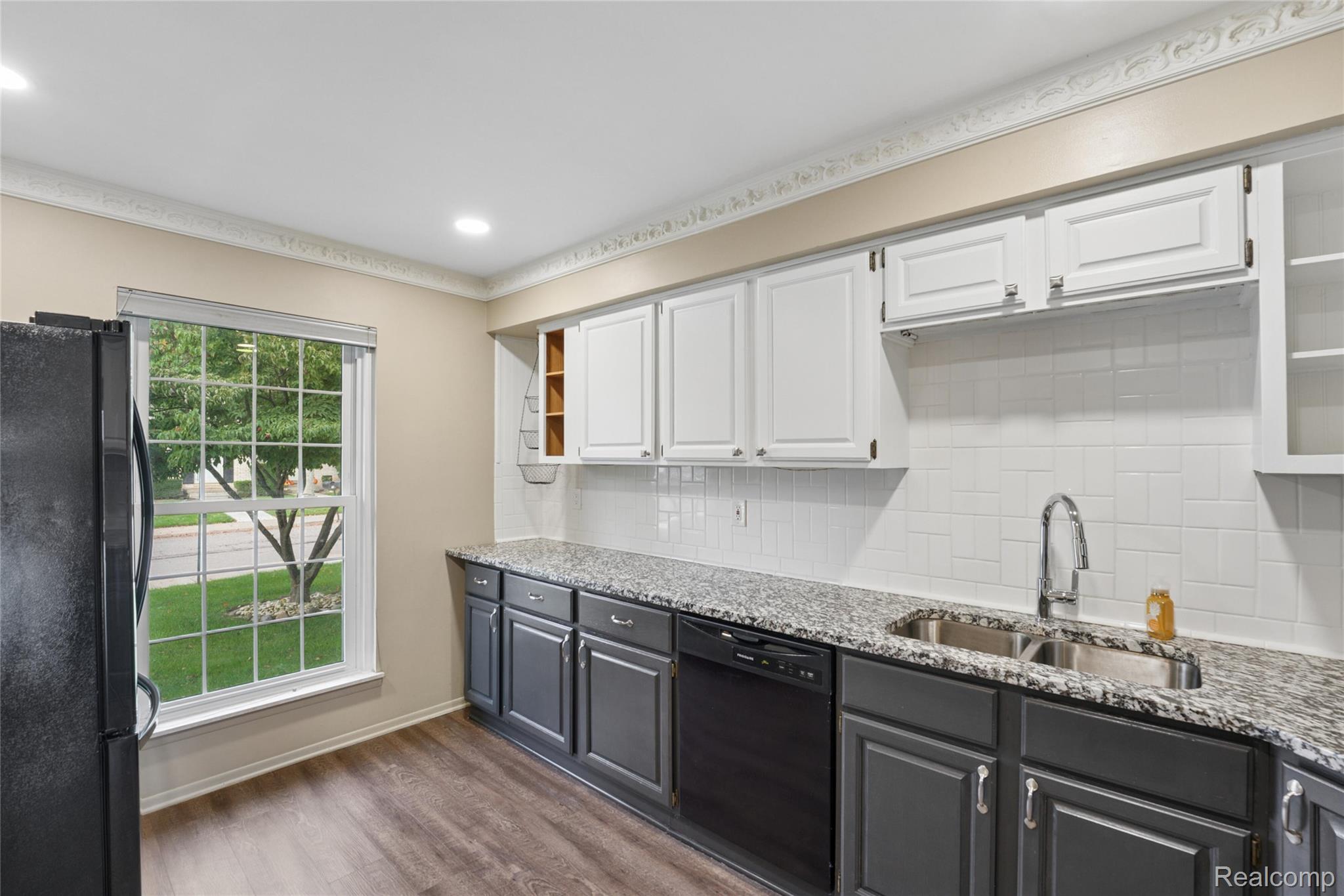 131 Manor Way, Unit 1 Rochester, MI 48309 - Photo 5 of 25 005_beyc6ab5b3e1ddb01.jpg