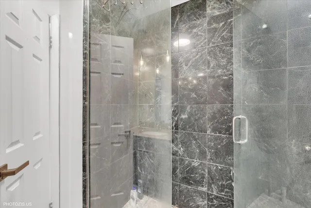 $245,000 | 190 South Wood Dale Road, Unit 200, Wood Dale, IL 60191