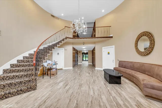 $245,000 | 190 South Wood Dale Road, Unit 200, Wood Dale, IL 60191