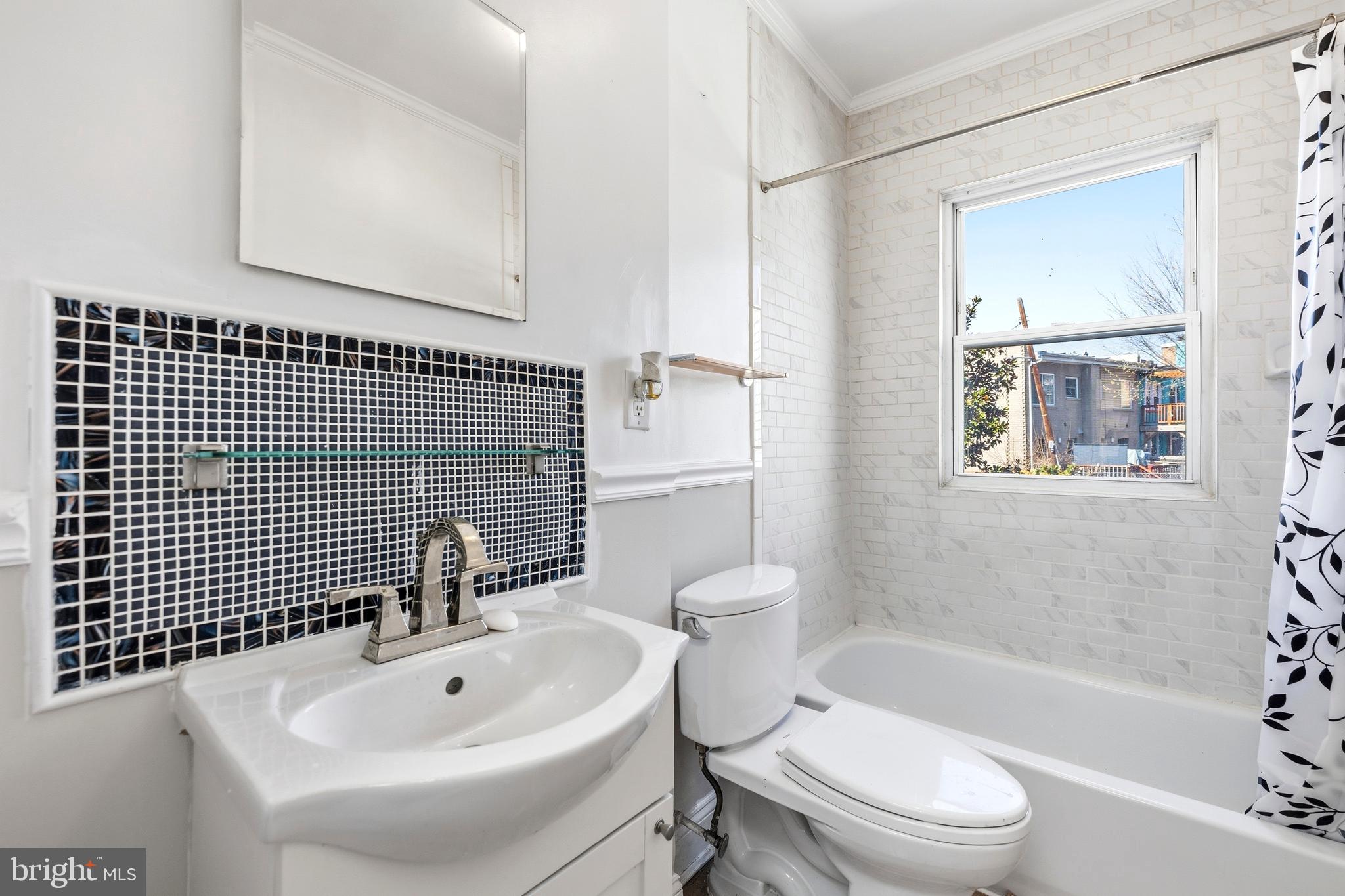 1938 Capitol Avenue Northeast Washington, DC 20002 - Photo 24 of 28 Full bathroom